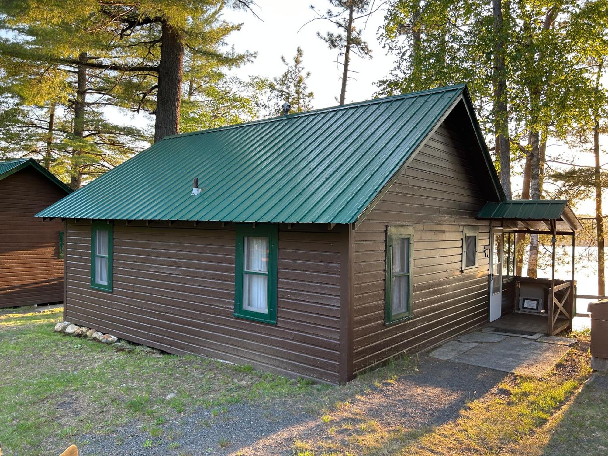 Paddler'S Rest Lakeside Cabins And Motel Long Lake Exterior photo